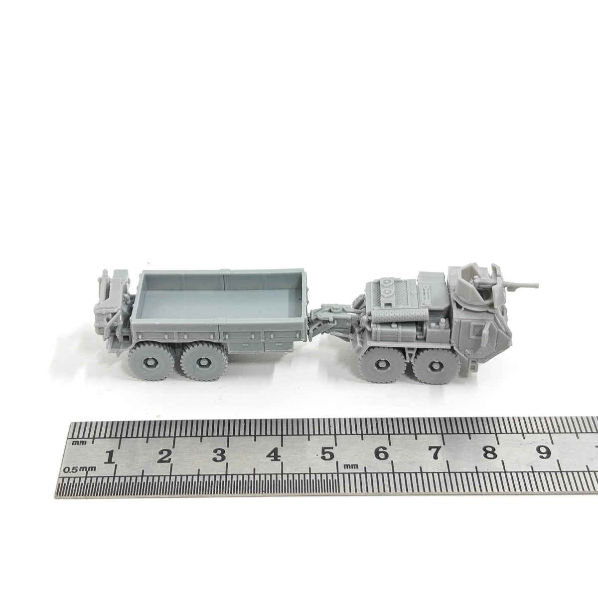 1/144 Scale M977 Heavy Expanded Mobility Tactical Truck MODEL KIT