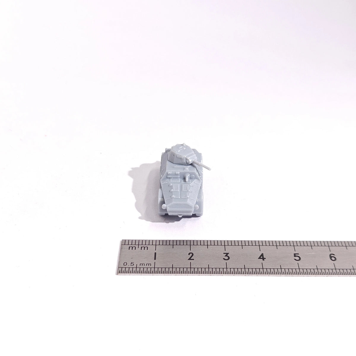 1/144 Scale Autoblinda AB41 armoured car unpainted miniatures reisn Model kits