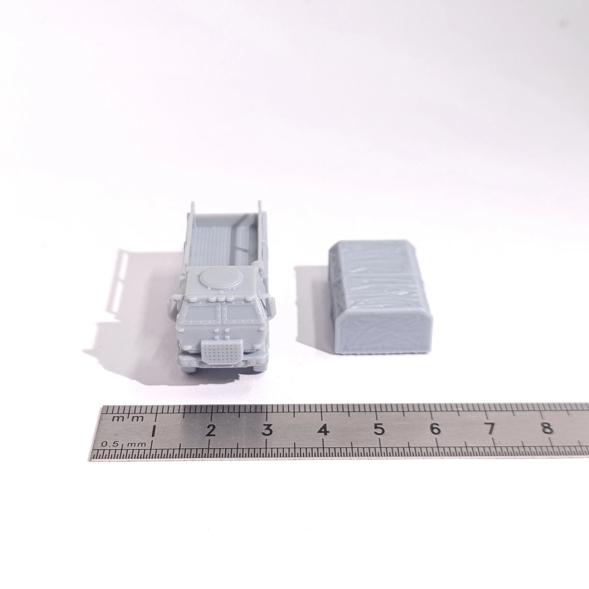 1/144 Scale LMTV M1078 Cargo Truck unpainted miniatures reisn Model kits