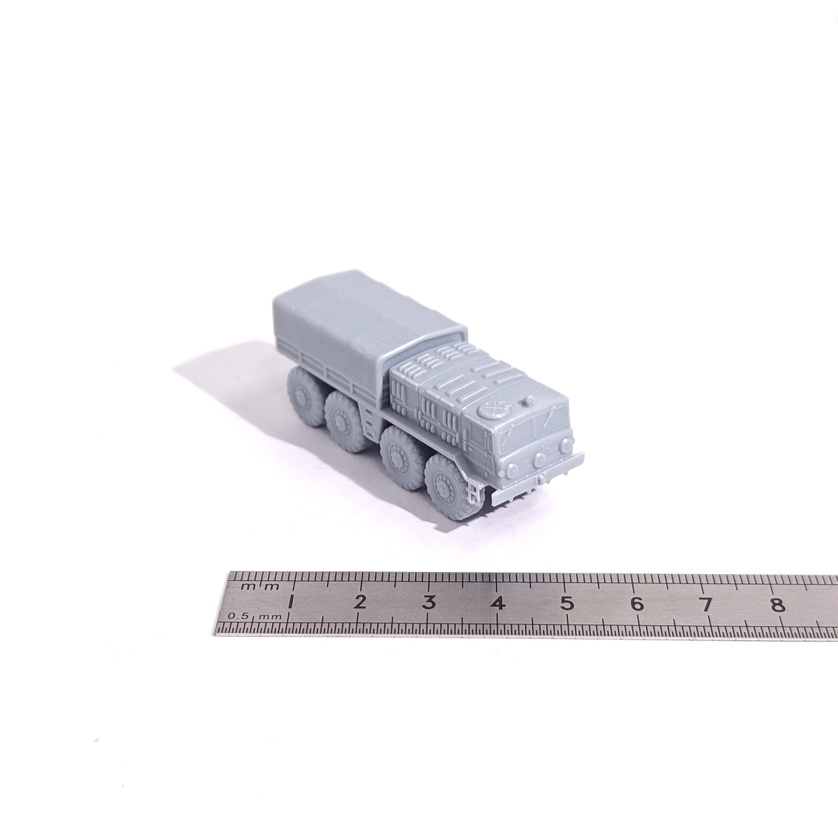 1/144 Scale MAZ-535 Tractor Truck(closed) unpainted miniatures reisn Model kits