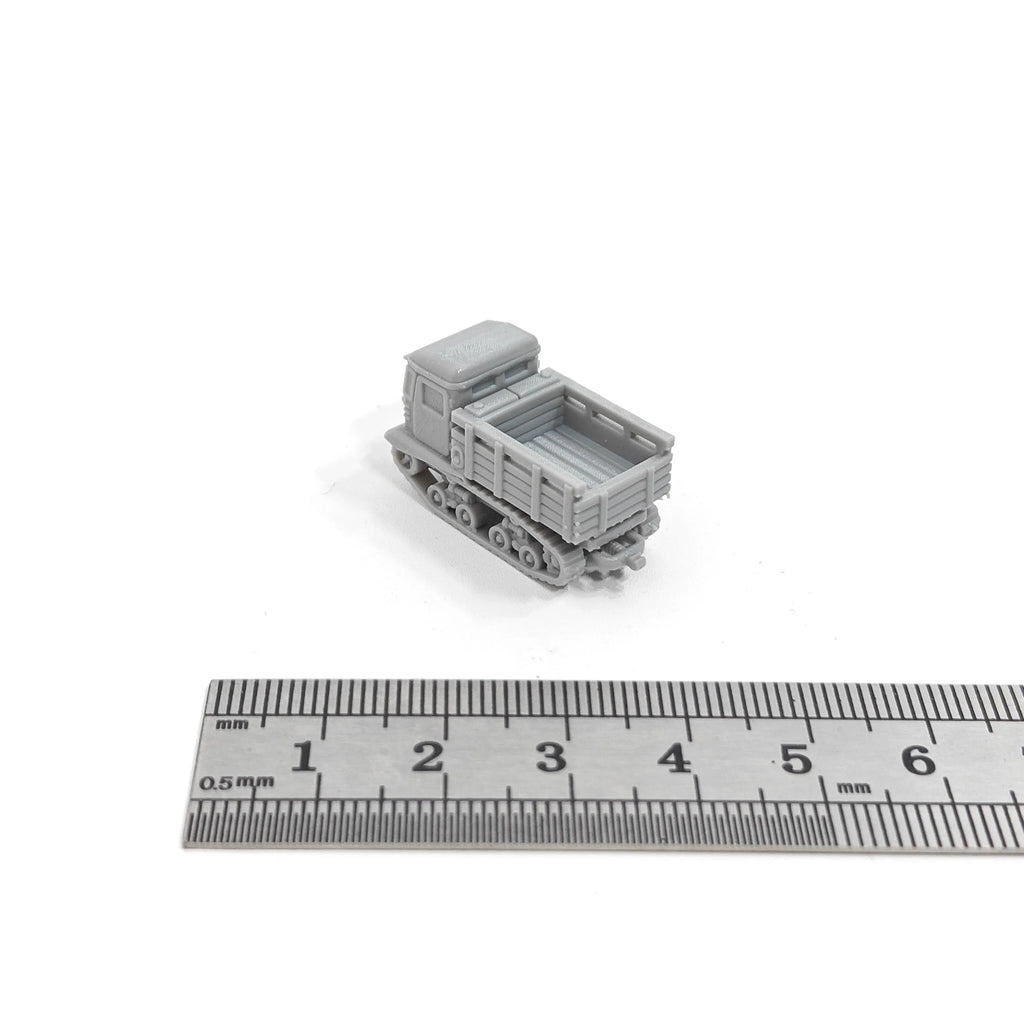 STZ-5 artillery tractor 1/144 Scale Model kits