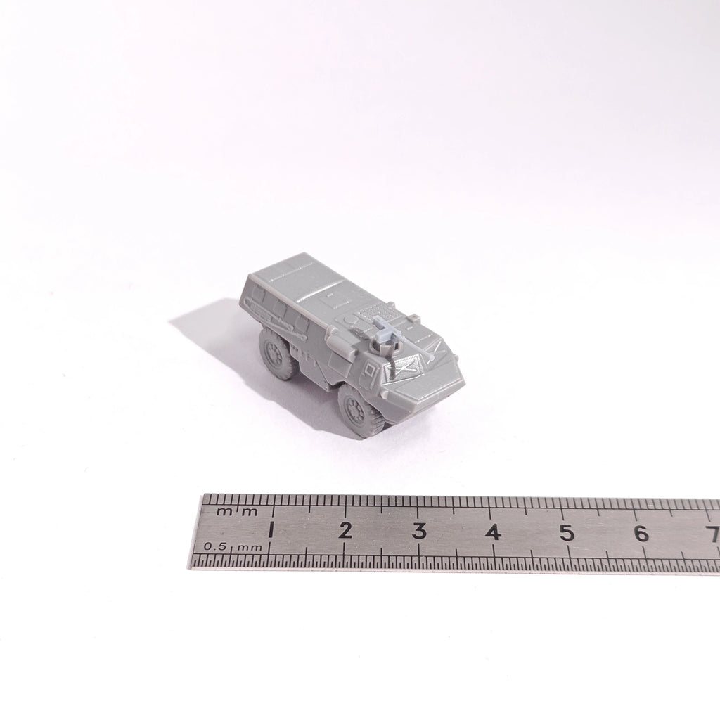 1/144 Scale Renault VAB wheeled APC unpainted miniatures reisn Model kits