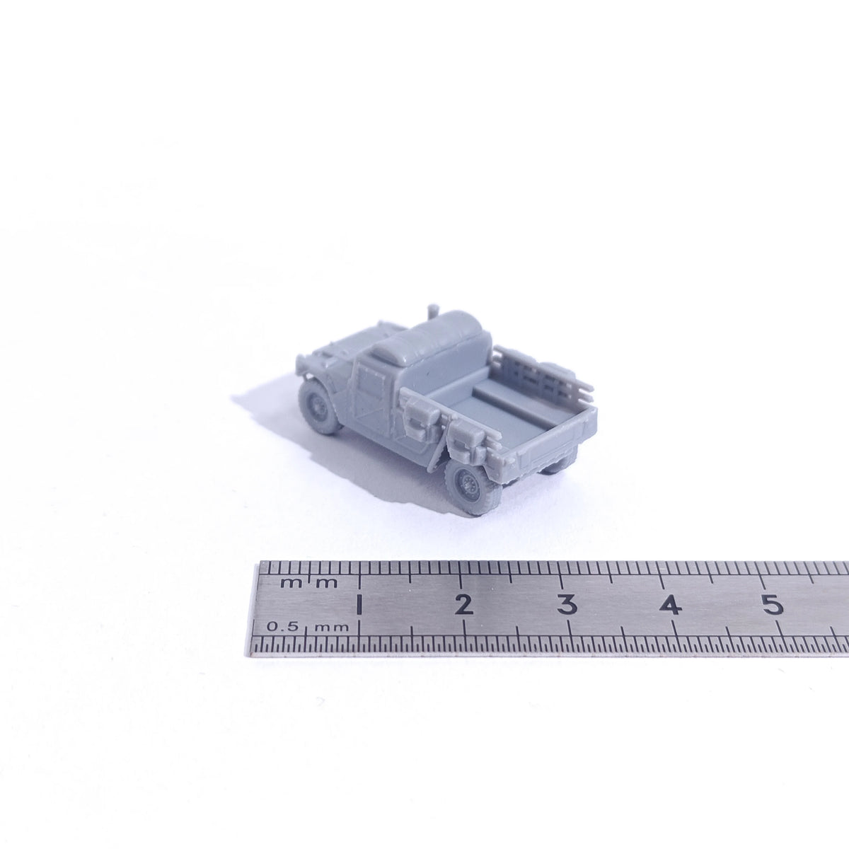 1/144 Scale HMWWV Cargo unpainted miniatures reisn Model kits