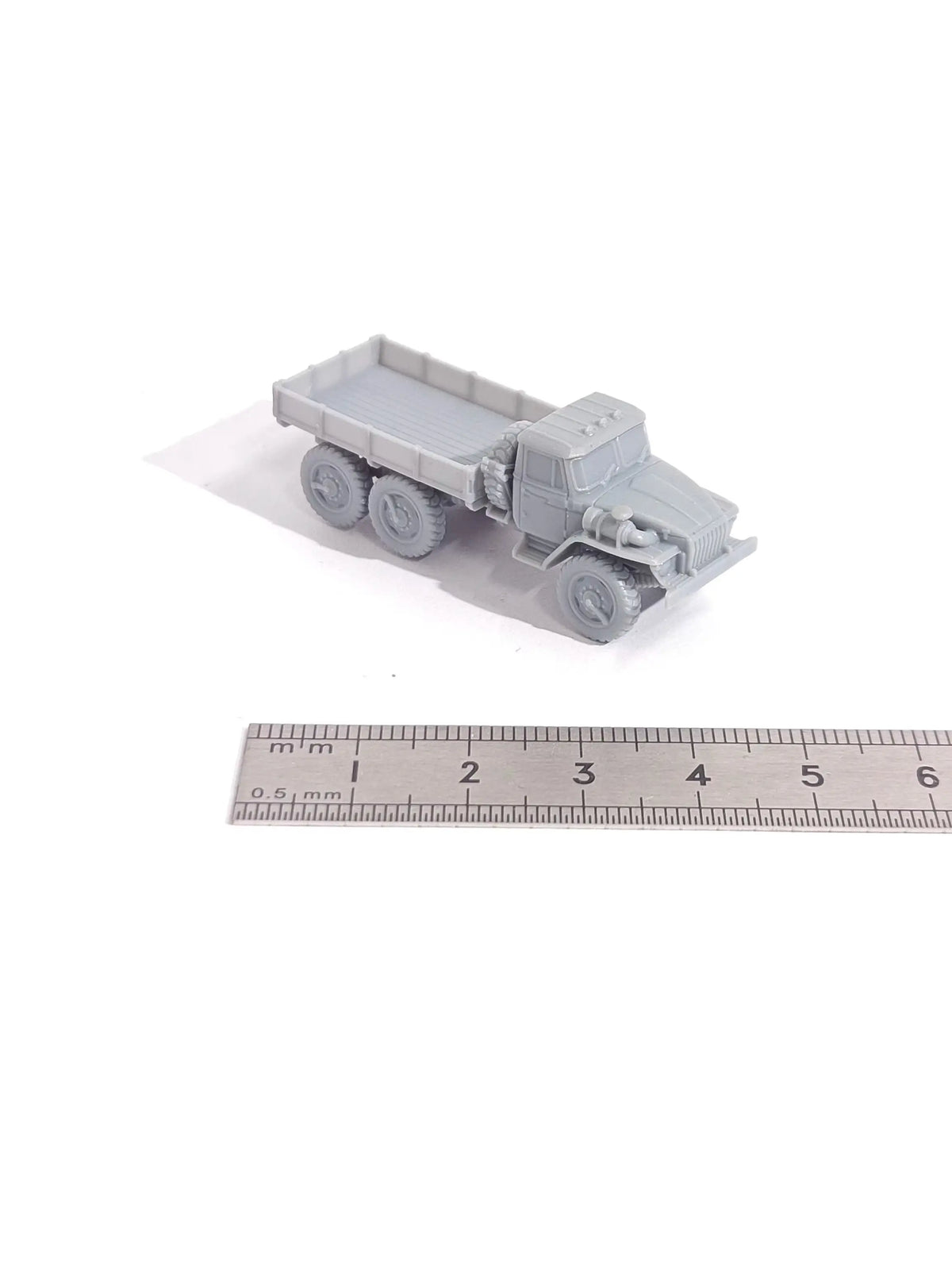 1/144 Scale Ural-4320 truck Unpainted Miniatures Reisn Model Kits