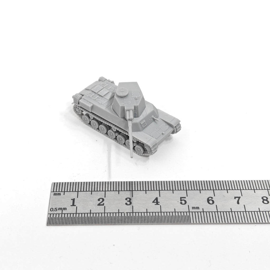 1/144 Scale Type 4 'Chi-To' Medium Tank model kits
