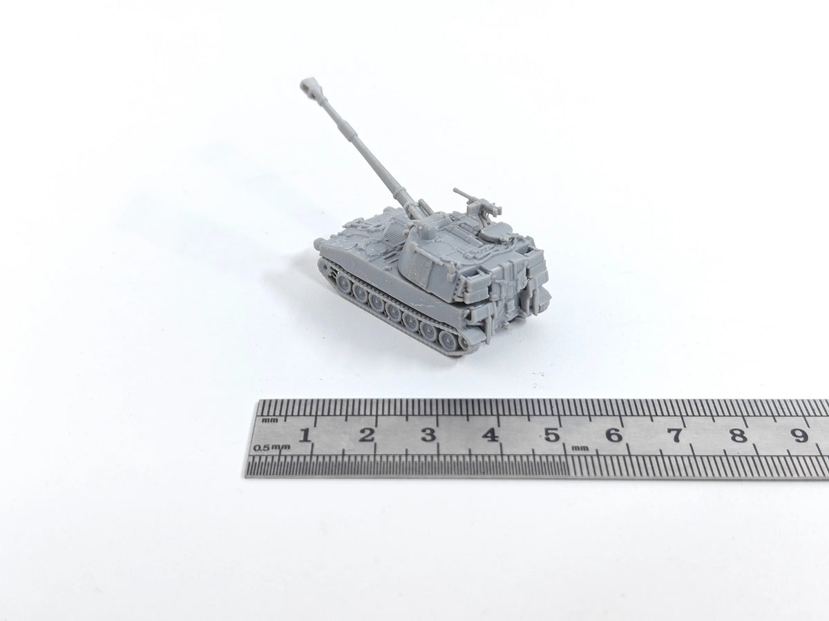 1/144 Scale unpainted miniatures M109 Self-Propelled Model kitss
