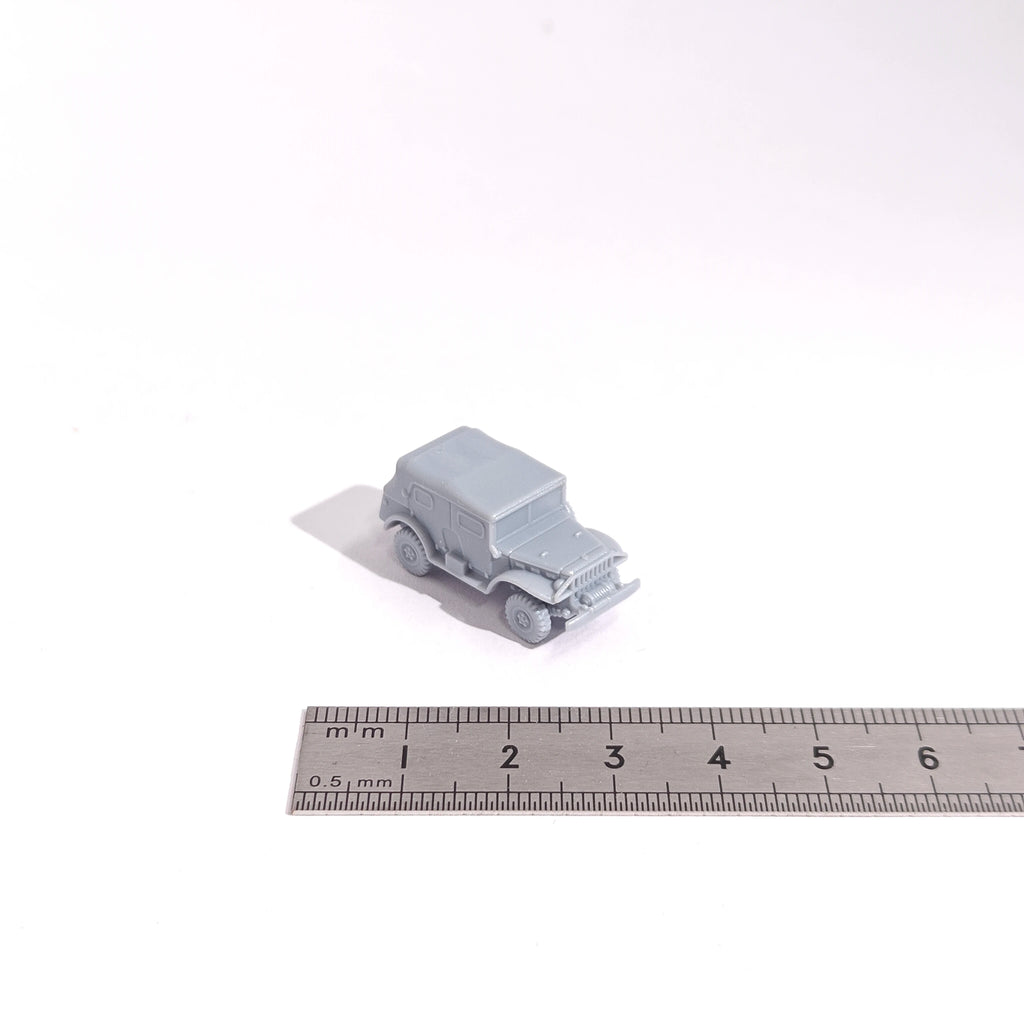 1/144 Scale dodge wc57 command car unpainted miniatures reisn Model kits