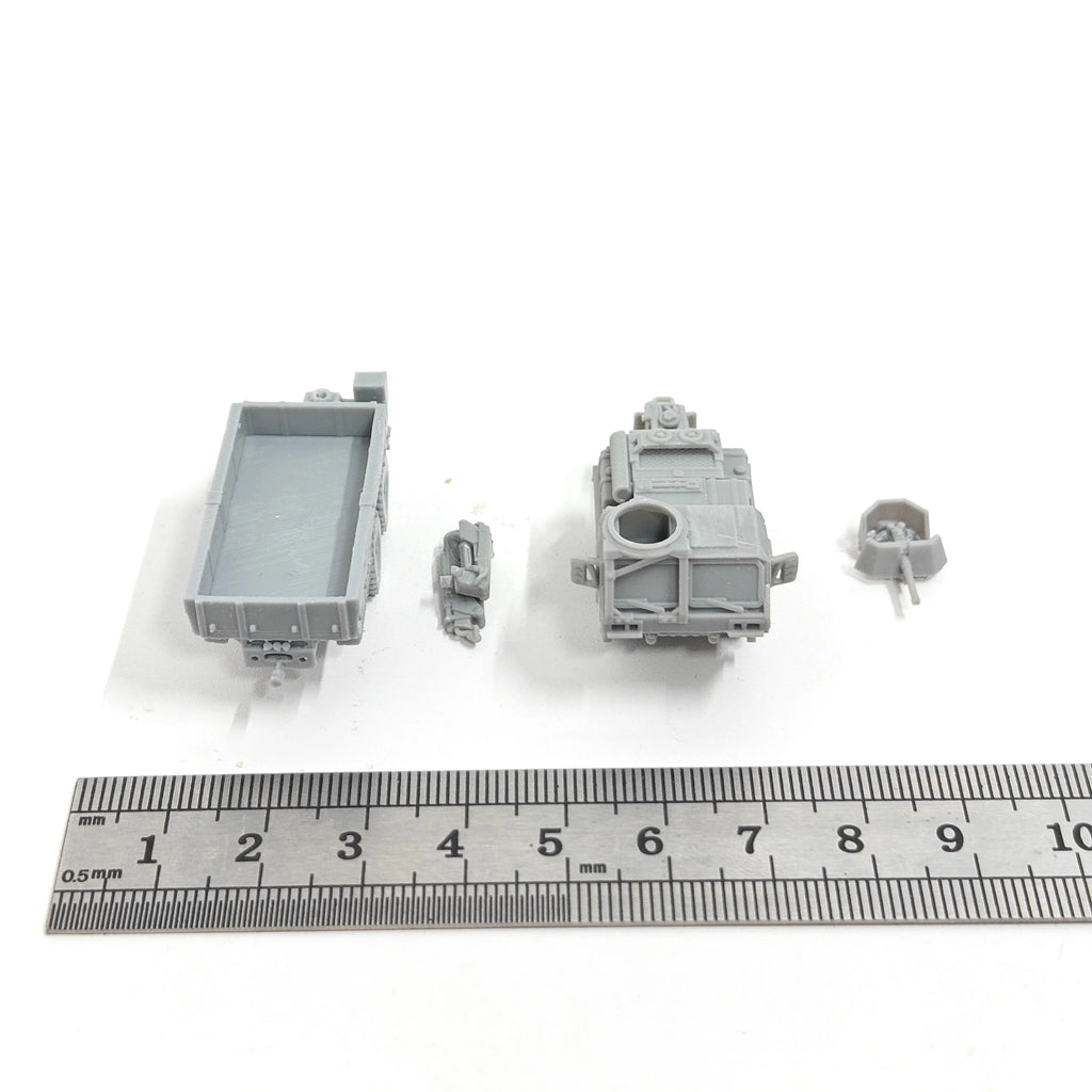 1/144 Scale M977 Heavy Expanded Mobility Tactical Truck MODEL KIT