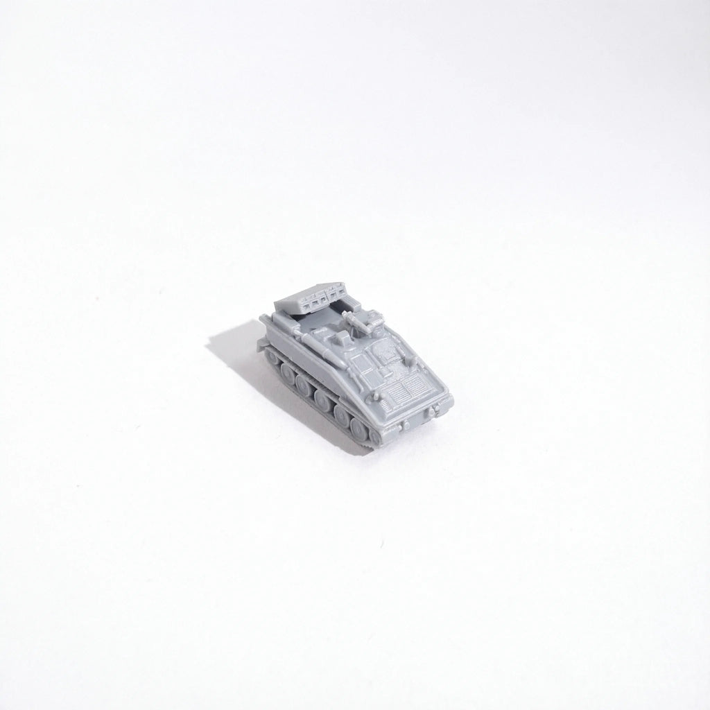 1/144 Scale FV102 Striker unpainted miniatures reisn Model kits