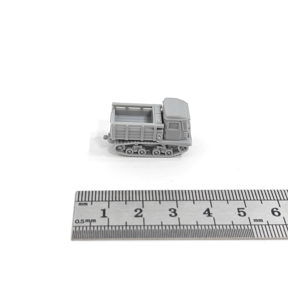 STZ-5 artillery tractor 1/144 Scale Model kits