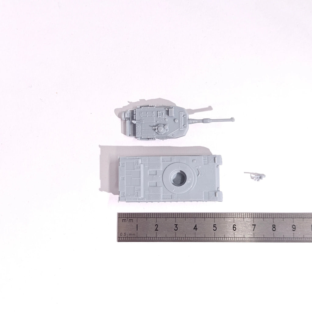 1/144 Scale Type 90 Kyu-Maru Main Battle Tank unpainted miniatures reisn Model kits