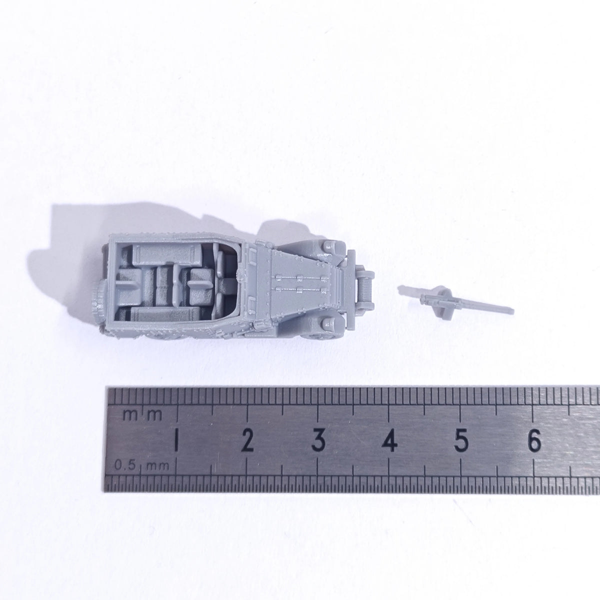 1/144 Scale M3A1 Scout Car unpainted miniatures reisn Model kits