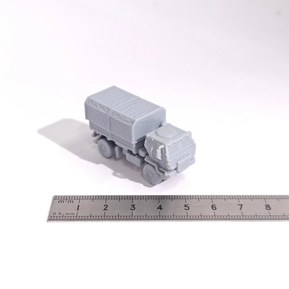 1/144 Scale LMTV M1078 Cargo Truck unpainted miniatures reisn Model kits