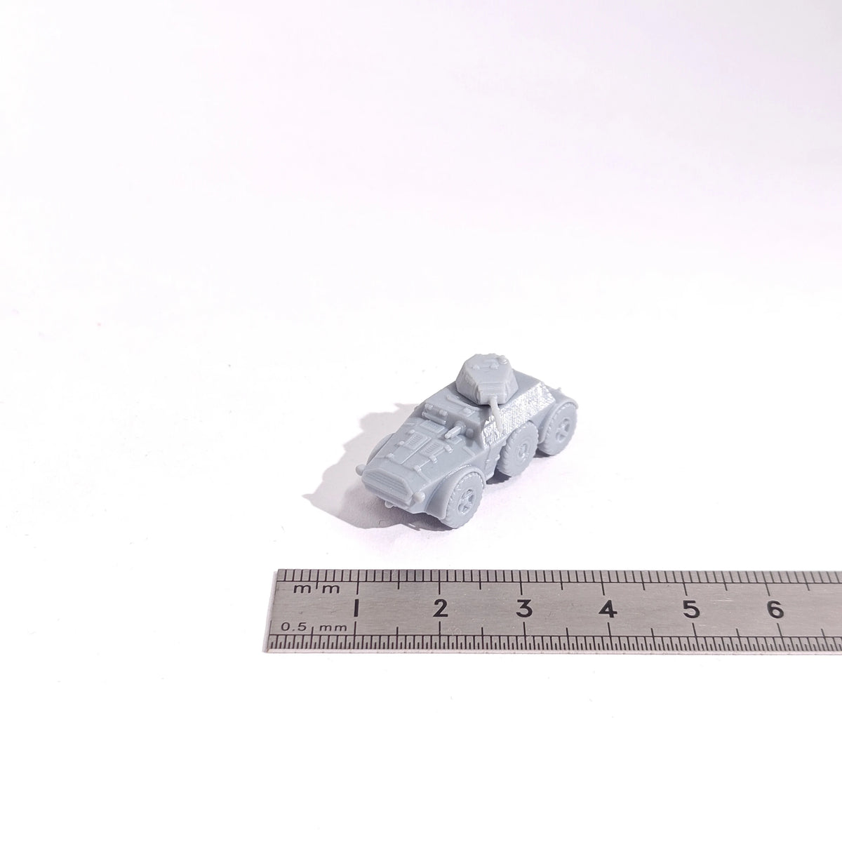 1/144 Scale Autoblinda AB41 armoured car unpainted miniatures reisn Model kits