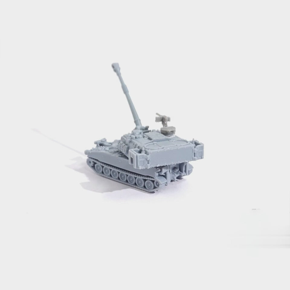 1/144 Scale M109 A6 155mm Artillery System unpainted miniatures reisn Model kits